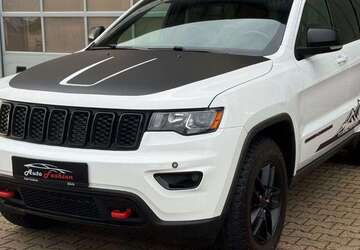 Jeep Grand Cherokee 61.000 km 34.950 &euro; Jülich 52428