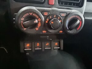 Suzuki Jimny Comfort AllGrip PKW Automatik AHK 53.265 km 32.290 &euro; HAAN 42781