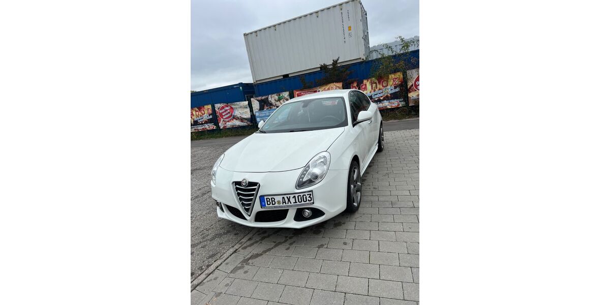 Alfa Romeo Giulietta 92.000 km 7.500 &euro; Böblingen 71034