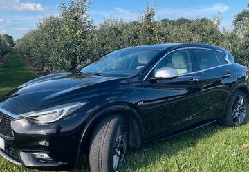 INFINITI Q30 135.000 km 15.550 &euro; Tönisvorst 47918