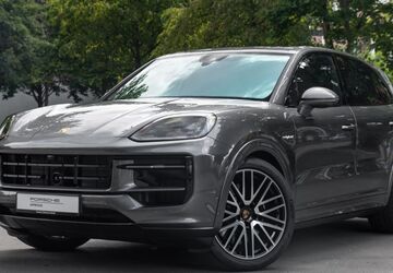 Porsche Cayenne 11.810 km 151.930 &euro; Berlin 10587