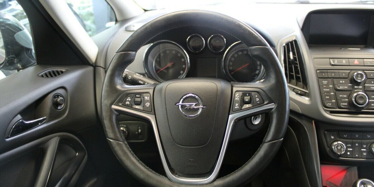 Opel Zafira Tourer 1.4 Turbo - 7-Sitzer - Panorama - AH 131.709 km 9.980 &euro; Euskirchen 53881