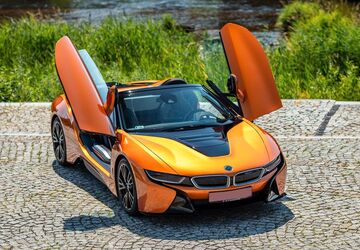 BMW i8 66.401 km 83.999 &euro; Guben 03172