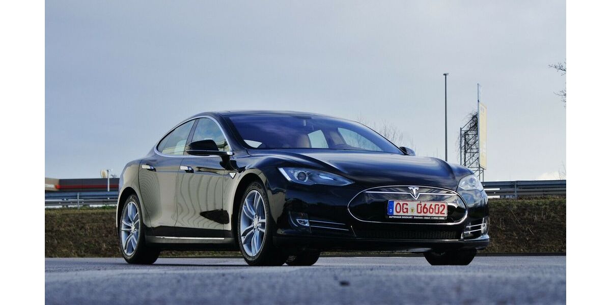 Tesla Model S 59.500 km 15.990 &euro; Ettenheim 77955