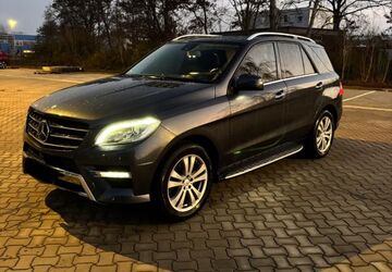Mercedes-Benz ML 350 189.500 km 22.000 &euro; Meine 38527