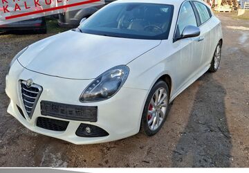 Alfa Romeo Giulietta 186.392 km 4.785 &euro; Achern 77855