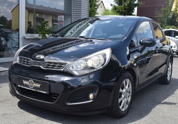 Kia Rio 118.000 km 6.900 &euro; Nürnberg 90451