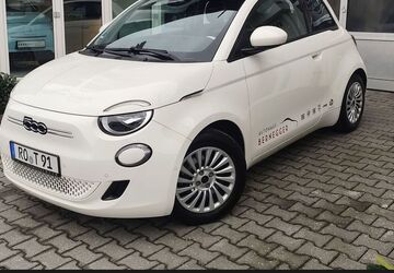 Fiat 500e 13.000 km 24.950 &euro; Rosenheim 83022