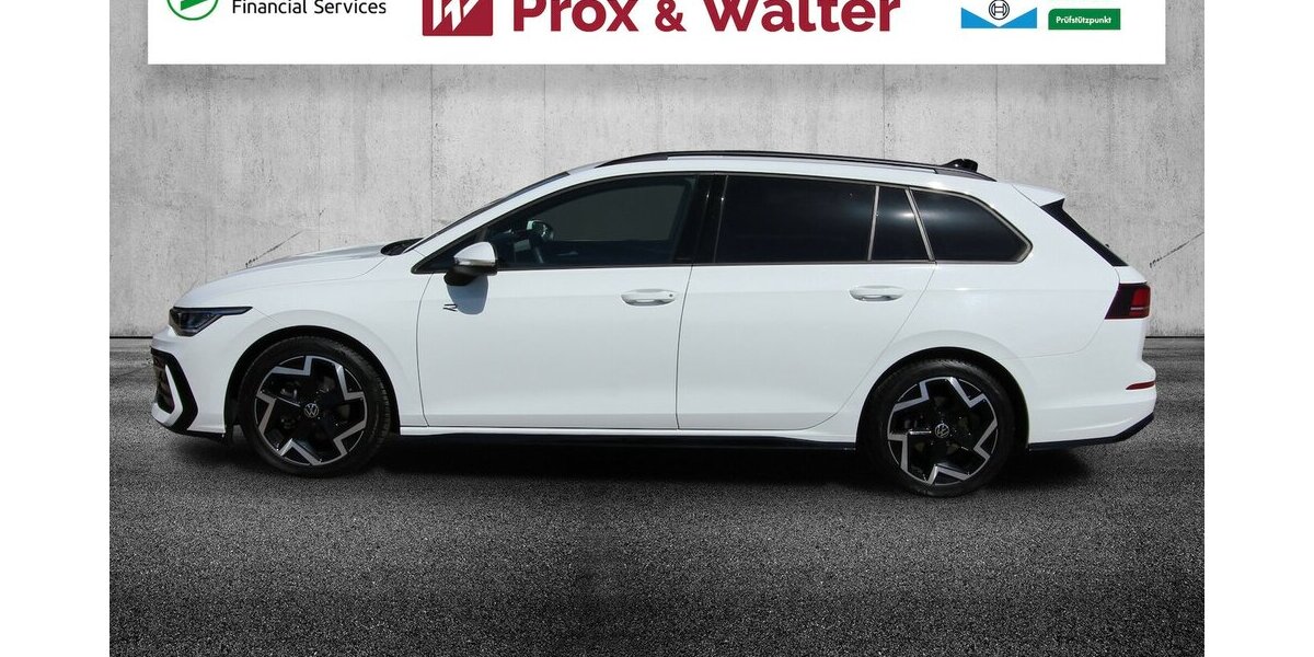 VW Golf VIII Variant 1.5 TSI R-Line LED+KAMERA+ACC 29.466 km 26.700 &euro; Hagenow 19230