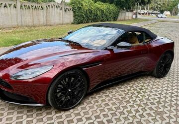 Aston Martin DB11 6.700 km 185.000 &euro; Bad Griesbach 94086