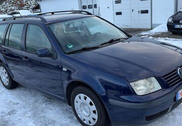 VW Bora 300.000 km 900 &euro; Löhne Mennighüffen 32584