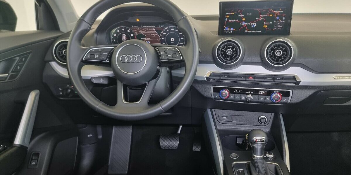 Audi Q2 40 TFSI quattro S-Line LED Kamera VIC Leder 43.700 km 25.900 &euro; Garrel 49681