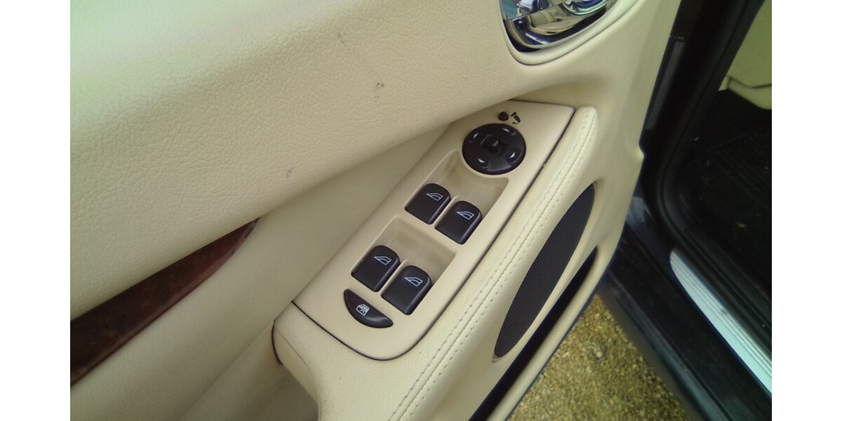 Jaguar X-Type 221.000 km 3.890 &euro; Konz 54329