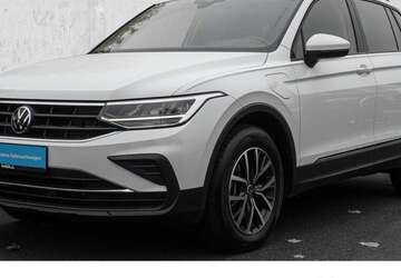 VW Tiguan 27.351 km 27.930 &euro; Düsseldorf 40474