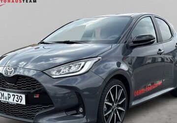 Toyota Yaris 4.500 km 29.890 &euro; Pirna 01796