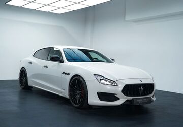 Maserati Quattroporte 74.169 km 54.880 &euro; Rottenburg am Neckar 72108