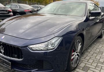 Maserati Ghibli 89.199 km 26.900 &euro; Aachen 52078