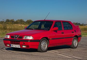 Alfa Romeo 33 128.600 km 11.995 &euro; Krakow 31-31