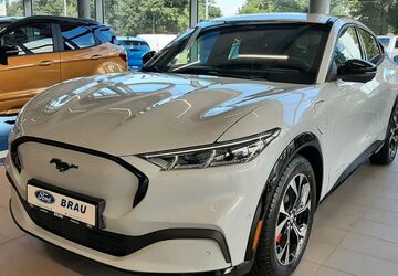 Ford Mustang Mach-E 65.000 km 31.990 &euro; Oldenburg 26122