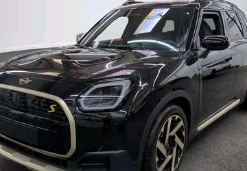 Mini Countryman SE All4 1.507 km 48.320 &euro; München 80788