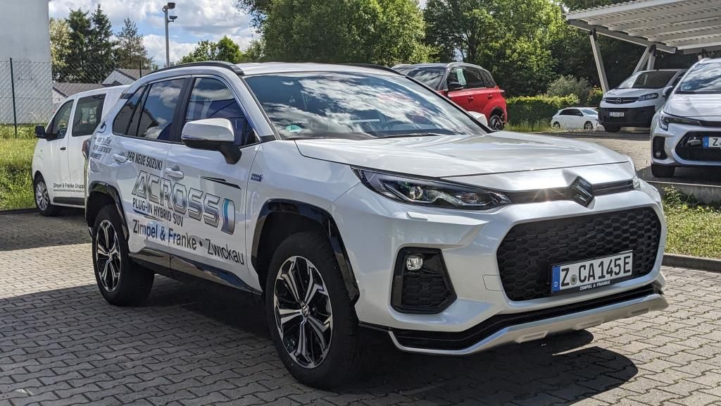 Suzuki Across 6.000 km 48.900 &euro; Zwickau 08056