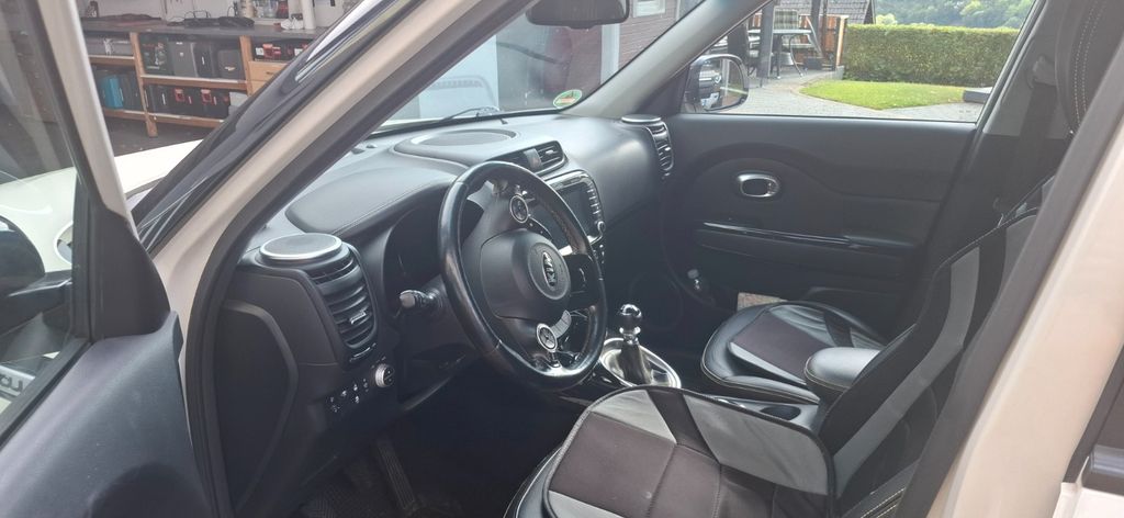 Kia Soul 121.000 km 9.400 &euro; Grävenwiesbach 61279