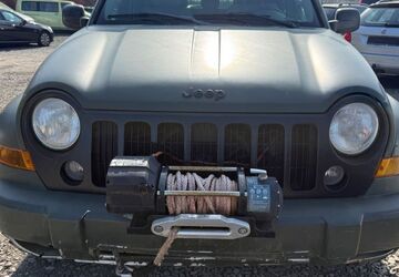 Jeep Cherokee 176.000 km 3.299 &euro; Halle 06132