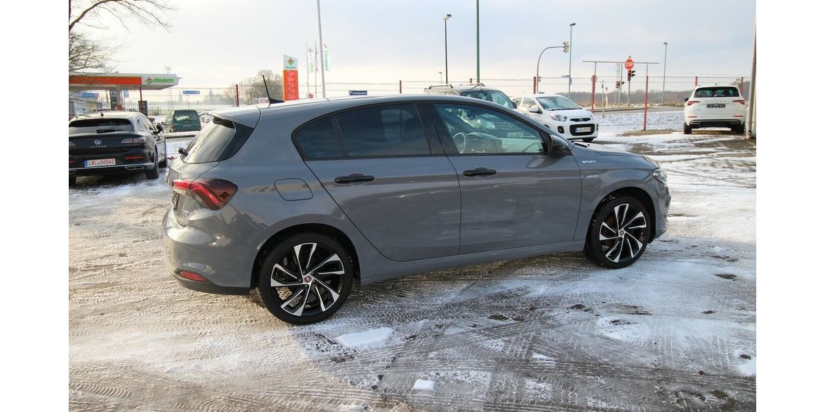 Fiat Tipo Hatchback City Sport KAMERA+AHK+LED+ALU18 28.429 km 15.900 &euro; Hagenow 19230