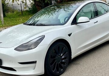 Tesla Model 3 84.000 km 27.490 &euro; Flörsheim am Main 65439