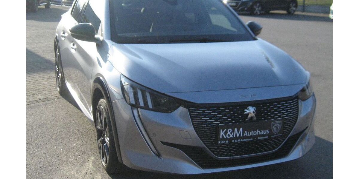 Peugeot 208 29.800 km 19.990 &euro; Detmold 32758