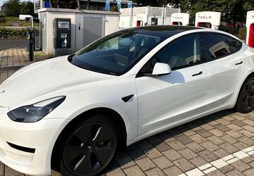 Tesla Model 3 50.000 km 25.300 &euro; Frankfurt 60599