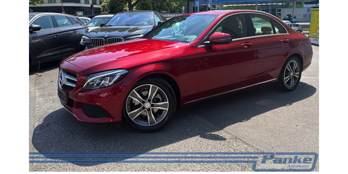 Mercedes-Benz C 180 CGI Lim. Aut.*SchiebD*HUD*LED*PDC*Memo*SH 50.435 km 17.990 &euro; Berlin 13187