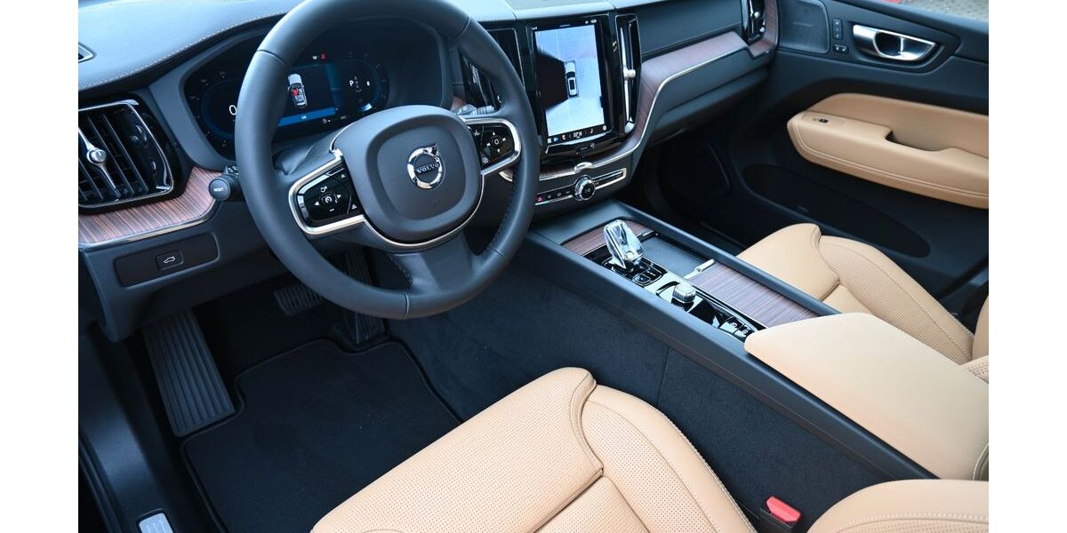 Volvo XC60 28.700 km 58.400 &euro; Jüterbog 14913