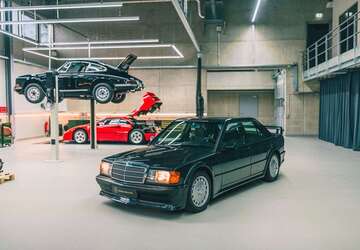 Mercedes-Benz 190 92.350 km 129.900 &euro; Taufkirchen 82024