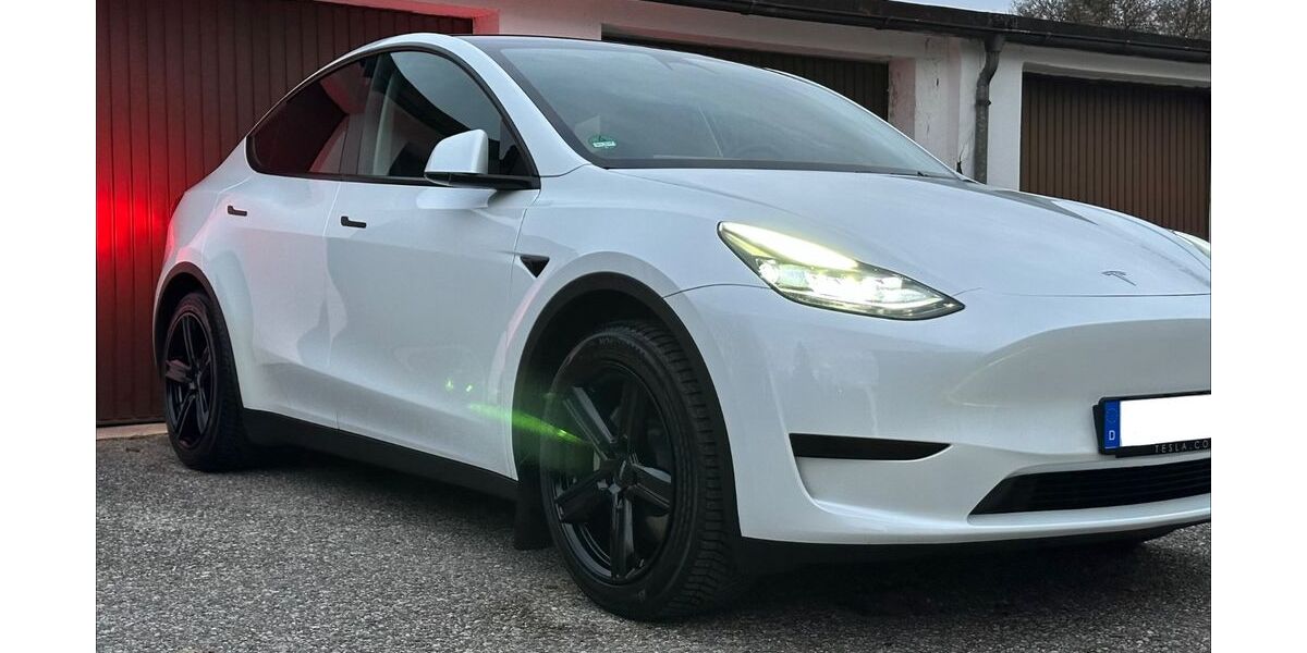 Tesla Model Y 40.000 km 33.800 &euro; Freilassing 83395