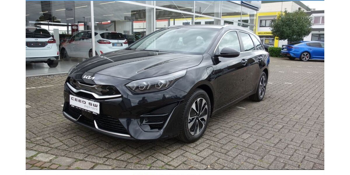 Kia ceed Sportswagon 17.900 km 27.471 &euro; Rees 46459