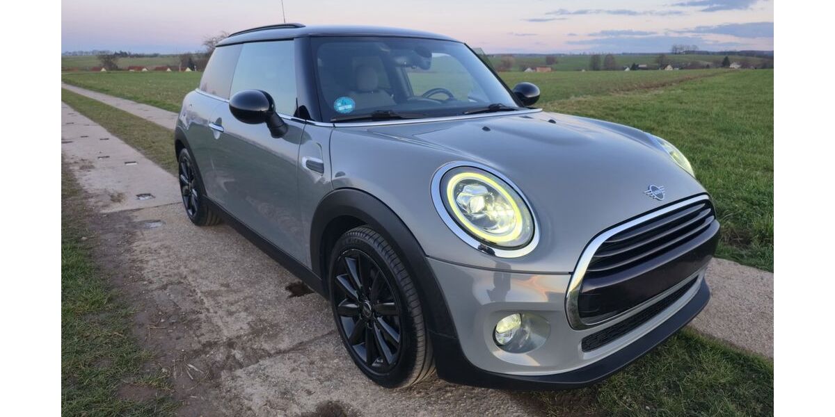 Mini Cooper D 142.931 km 15.300 &euro; Fraureuth 08427