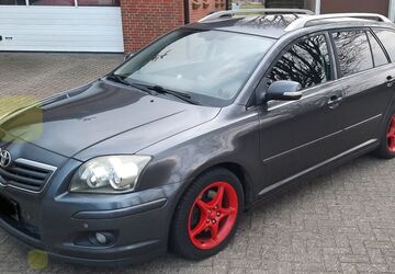 Toyota Avensis 306.500 km 1.700 &euro; Haale 24819