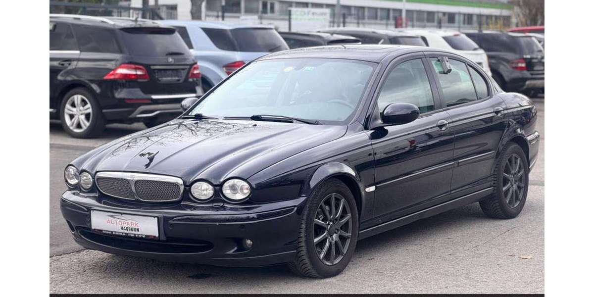 Jaguar X-Type 300.568 km 2.450 &euro; Sulz am Neckar 72172