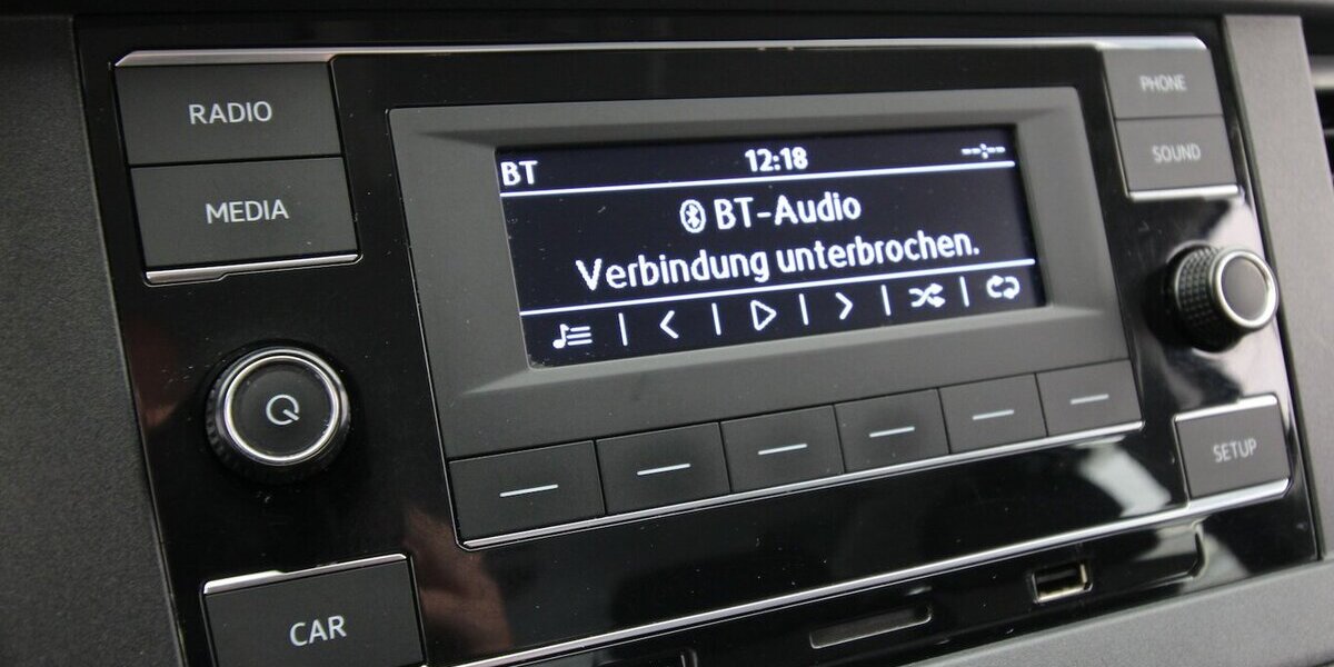 VW T6.1 Kombi lang 2.0 TDI 9-SITZER+2xKLIMA+PDC+AHK 161.457 km 27.900 &euro; Hagenow 19230