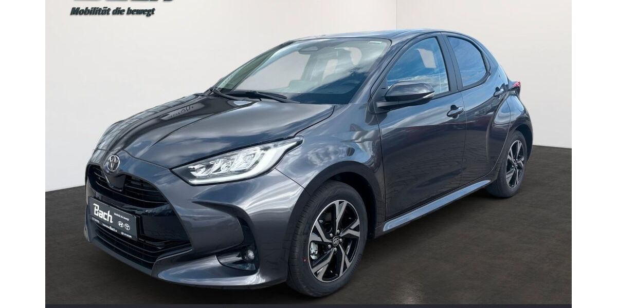 Toyota Yaris 2.500 km 26.320 &euro; Friedrichshafen 88046