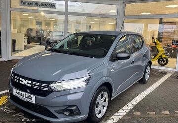 Dacia Sandero 13.500 km 15.900 &euro; Freisen 66629