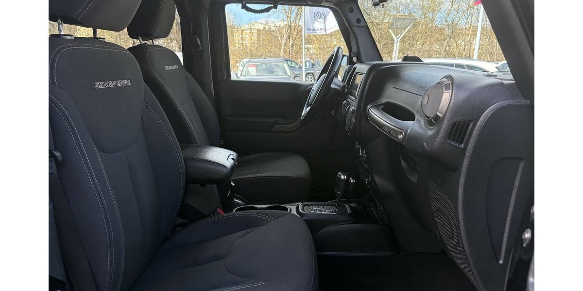 Jeep Wrangler Unlimited Golden Eagle 4x4/ALPINE/AHK 79.124 km 32.900 &euro; Villingen-Schwenningen 78054