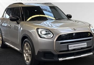 Mini Cooper SE Countryman 12.804 km 36.690 &euro; Moers 47441