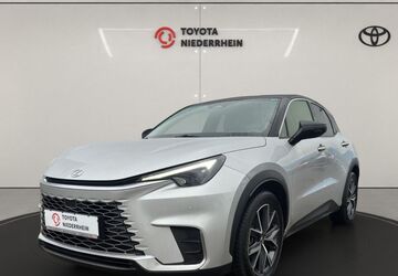 Lexus LBX 13.100 km 32.440 &euro; Krefeld 47809