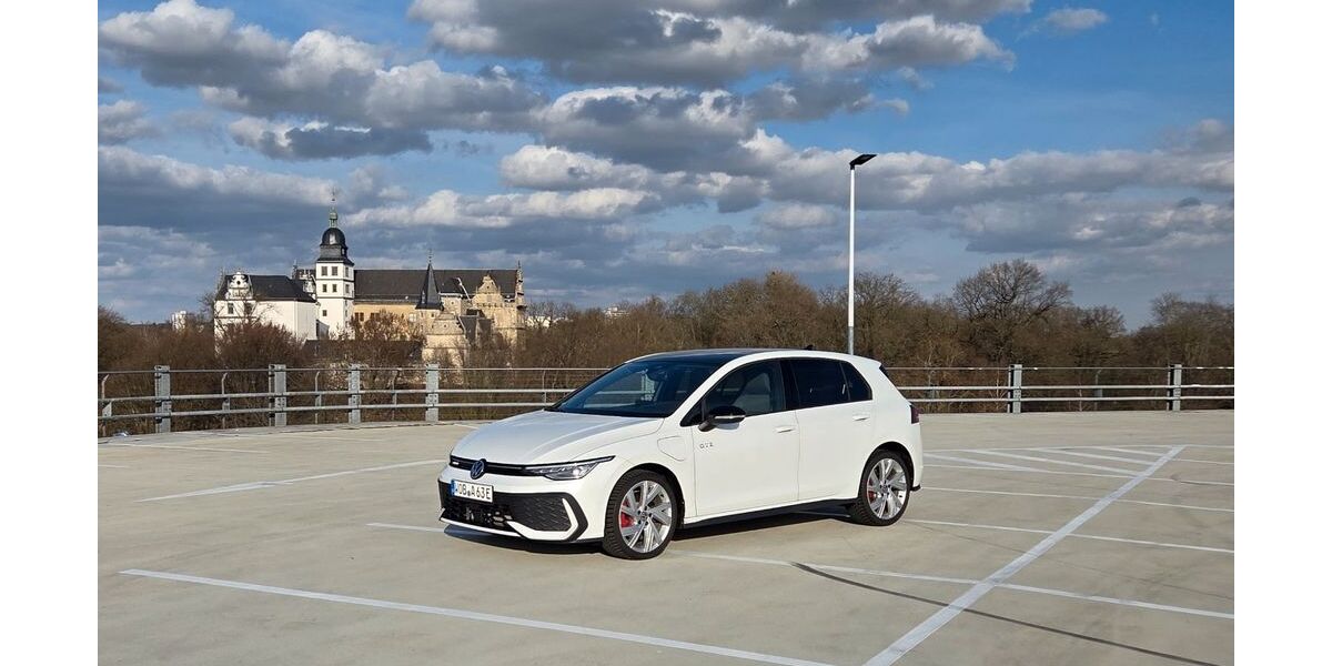 VW Golf 7.800 km 41.590 &euro; Wolfsburg 38440