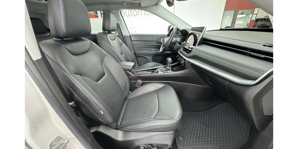 Jeep Compass S Plug-IN Hybrid 4WD 1.Hand Panoramadach 36.500 km 26.290 &euro; Lich 35423