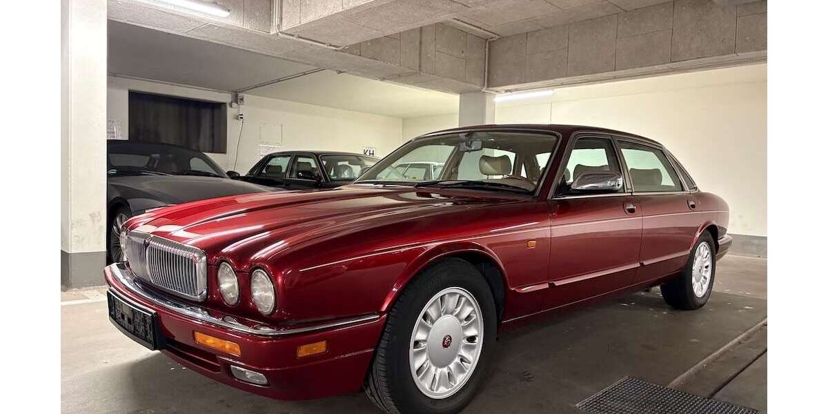 Jaguar Daimler 63.704 km 29.650 &euro; München 81669