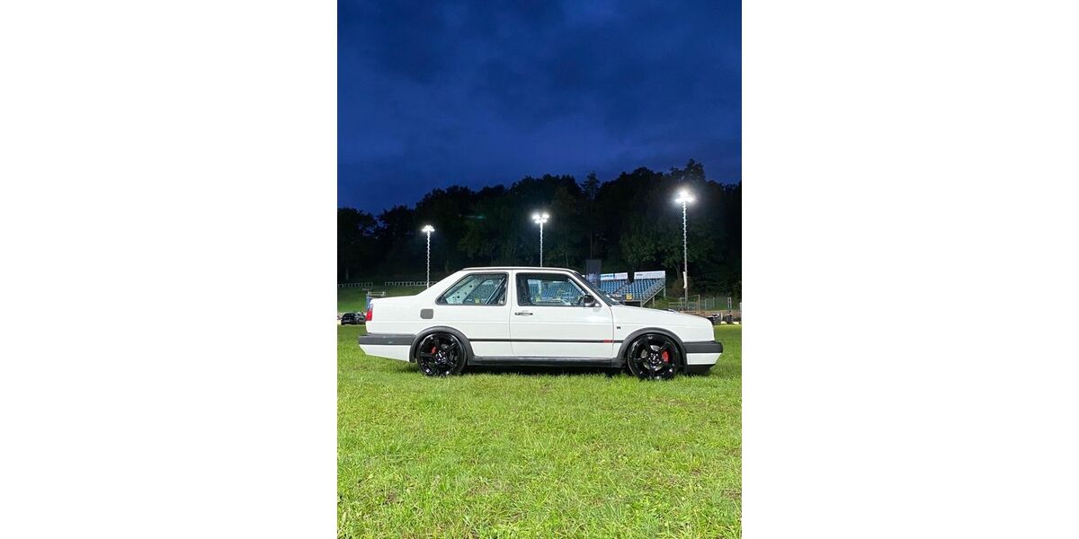 VW Jetta 25.000 km 18.000 &euro; Triefenstein 97855