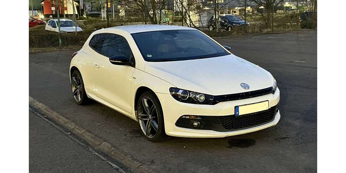 VW Scirocco 141.000 km 11.000 &euro; Kümbdchen 55471